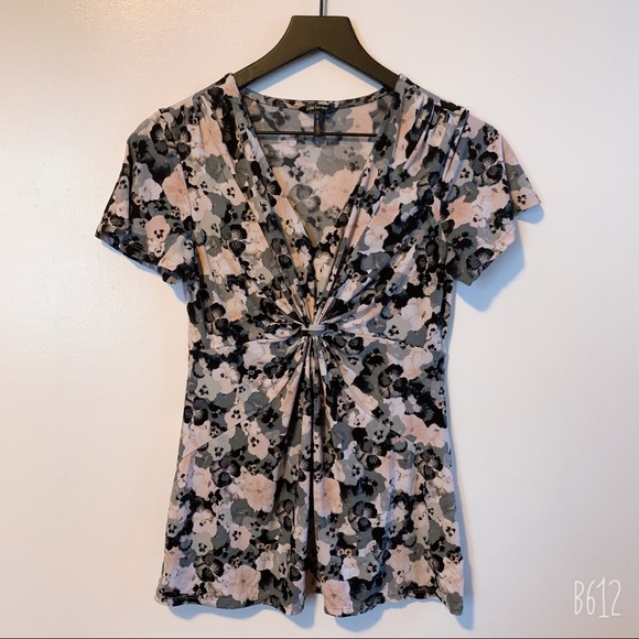 Daisy Fuentes Tops - Daisy Fuentes Floral Front Cinched Knot Blouse